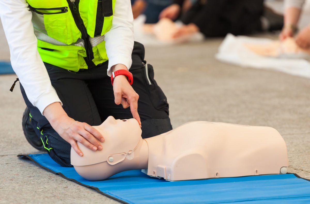 sharp5-cpr-low-voltage-rescue-cpr-certification-course